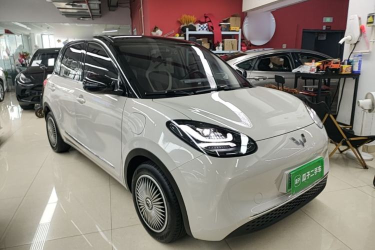 Used Wuling Bingo 2024 333 km Enjoyment Version Front Right 45 Deg