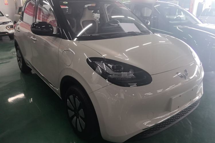Used Wuling Bingo 2024 333 km Enjoyment Version Front Right 45 Deg
