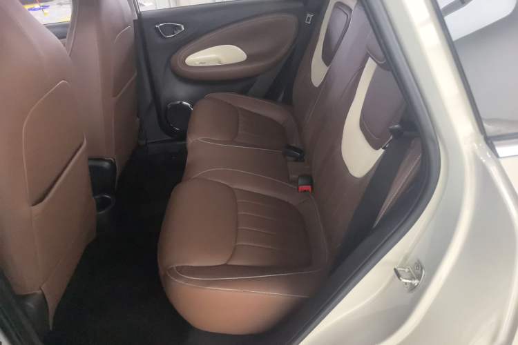 Used Wuling Bingo 2024 333 km Enjoyment Version Interior 1