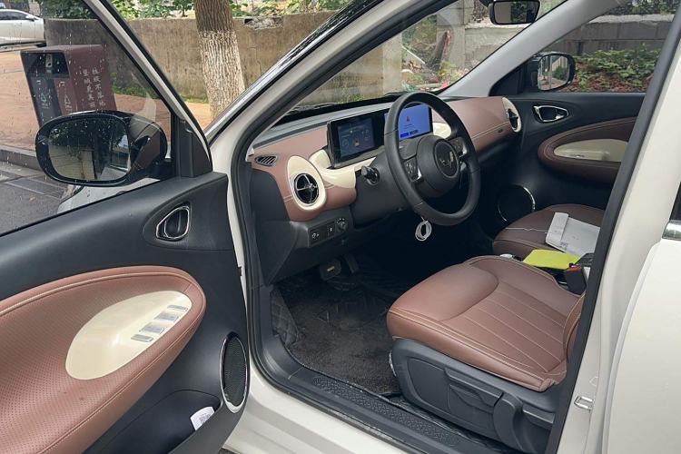 Used Wuling Bingo 2024 333 km Enjoyment Version Interior 2