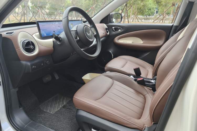 Used Wuling Bingo 2024 333 km Lingxi Connected Version Interior 2
