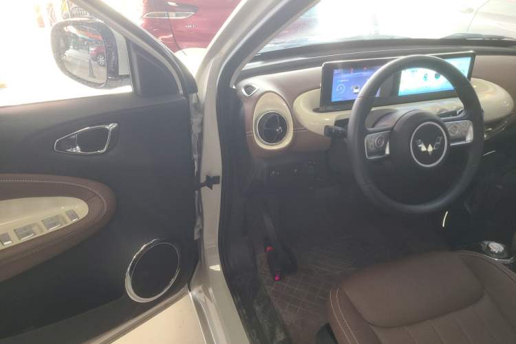 Used Wuling Bingo 2024 333 km Enjoyment Version Interior 3