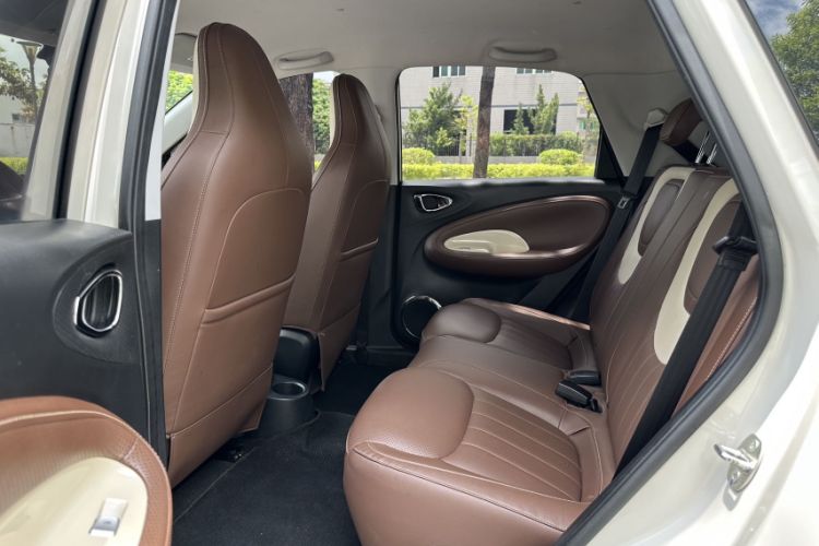 Used Wuling Bingo 2024 333 km Enjoyment Version Interior 3