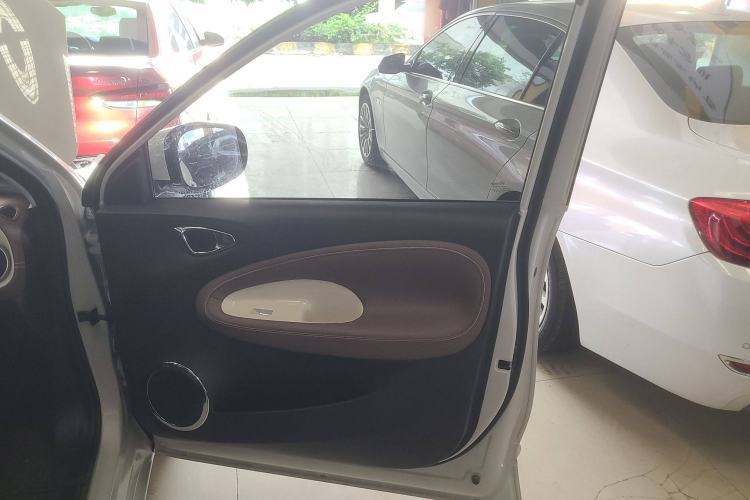 Used Wuling Bingo 2024 333 km Enjoyment Version Interior 5