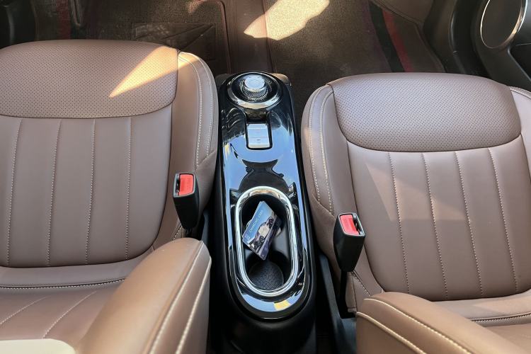 Used Wuling Bingo 2024 333 km Enjoyment Version Interior 6