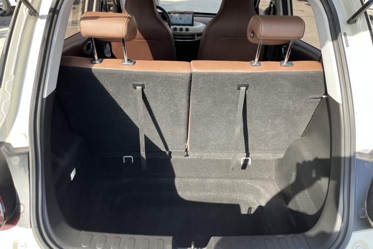 Used Wuling Bingo 2024 333 km Enjoyment Version Interior 9