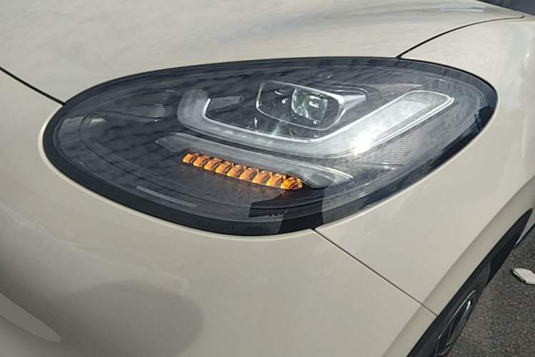 Used Wuling Bingo 2024 333 km Enjoyment Version Left Front Headlight