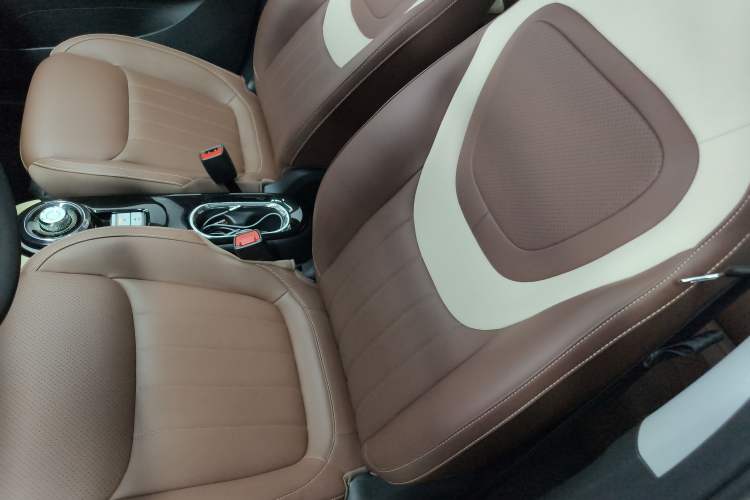 Used Wuling Bingo 2024 333 km Lingxi Connected Version Left Front Seat