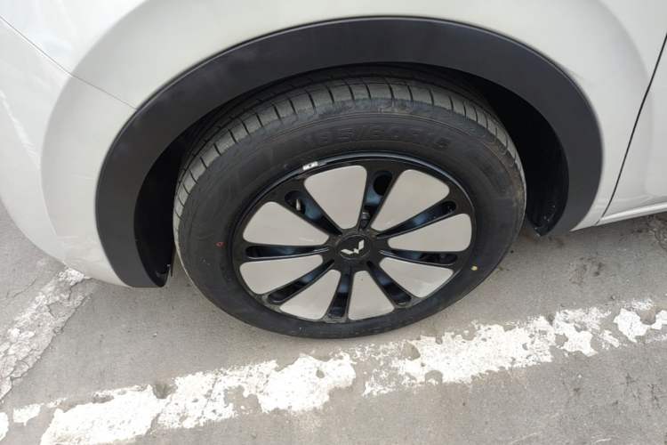 Used Wuling Bingo 2024 333 km Enjoyment Version Left Front Wheel Hub