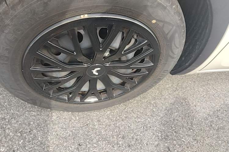 Used Wuling Bingo 2024 333 km Enjoyment Version Left Front Wheel Hub