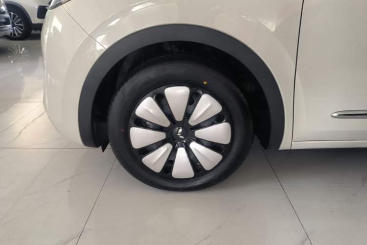 Used Wuling Bingo 2024 333 km Enjoyment Version Left Front Wheel Hub