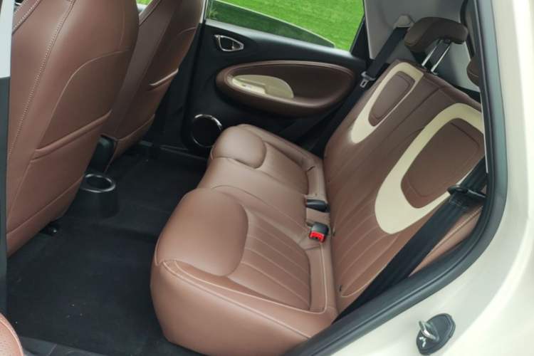 Used Wuling Bingo 2024 333 km Enjoyment Version Left Rear Seat