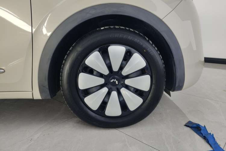 Used Wuling Bingo 2024 333 km Enjoyment Version Right Front Wheel Hub