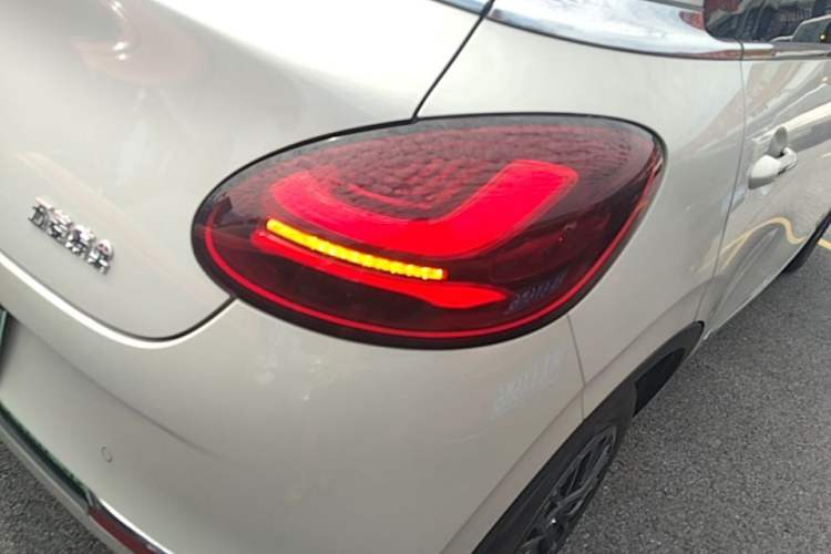 Used Wuling Bingo 2024 333 km Enjoyment Version Right Rear Taillight