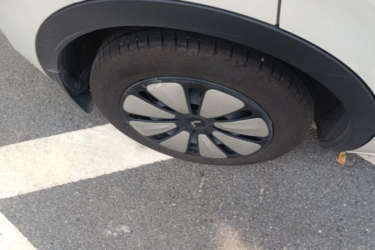 Used Wuling Bingo 2024 333 km Enjoyment Version Right Rear Wheel Hub
