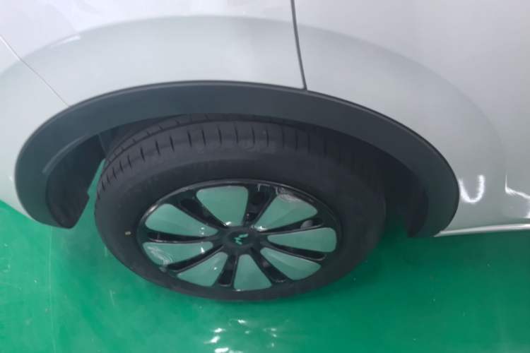 Used Wuling Bingo 2024 333 km Enjoyment Version Right Rear Wheel Hub