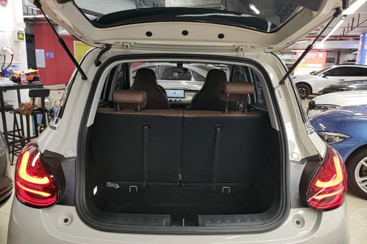 Used Wuling Bingo 2024 333 km Enjoyment Version Trunk