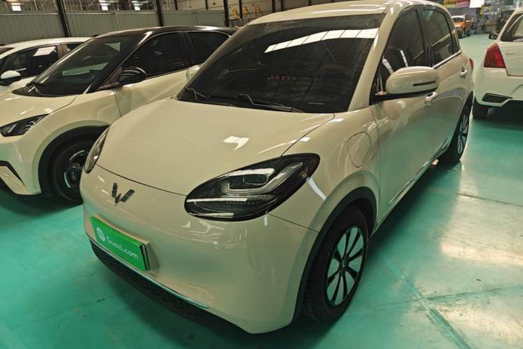 Used Wuling Bingo 2024 333 km Enjoyment Version Guazi used car, China used car export, Used car for sale, Used Wuling cars, Cheapest cars for sale, Electric vehicle, New energy car