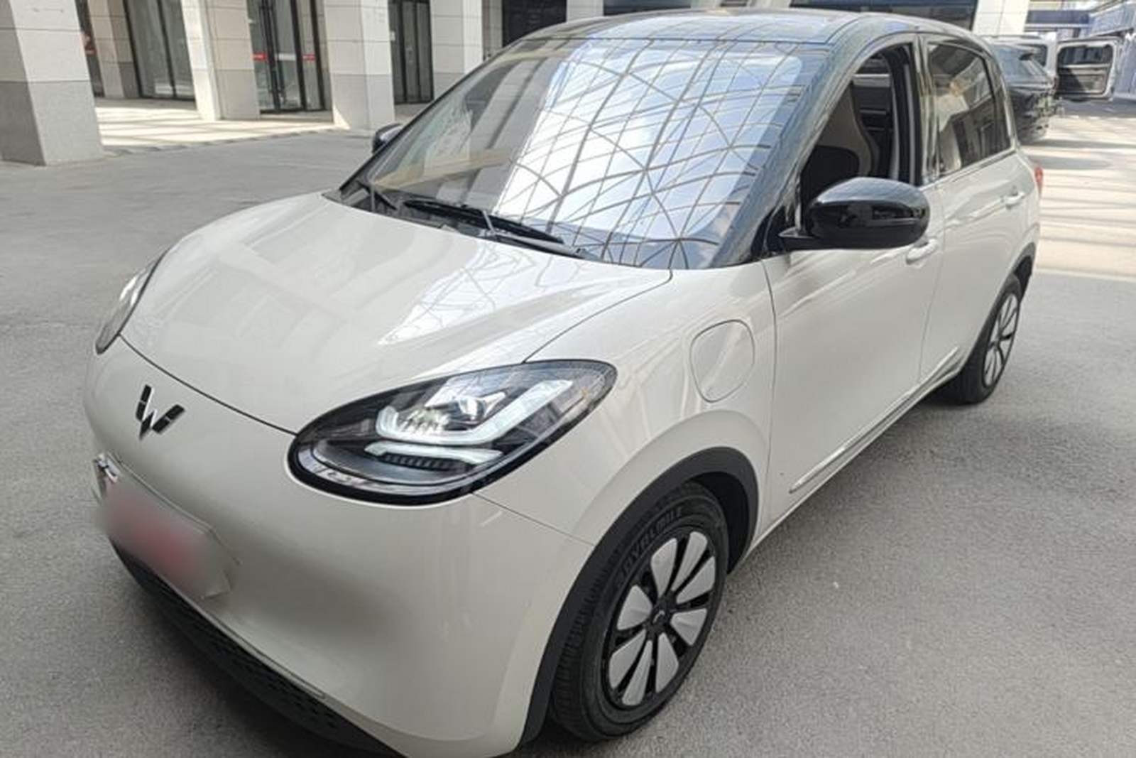 Фото Wuling с площадки
