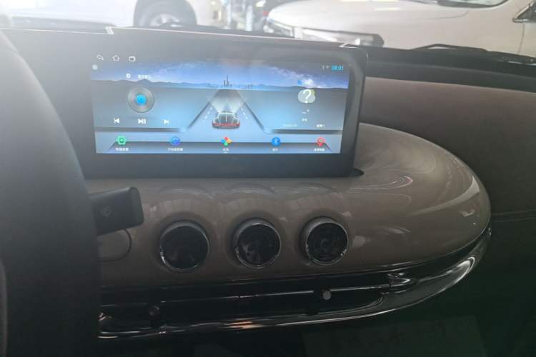 Used Wuling Bingo 2024 333 km Lingxi Connected Version Audio And AC Panel