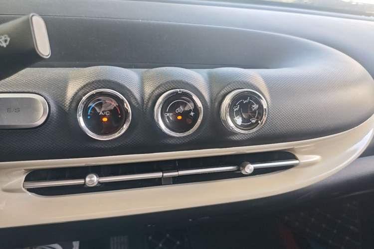 Used Wuling Bingo 2024 203km Light Edition Audio And AC Panel