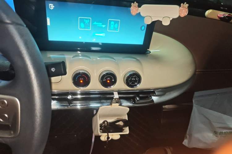 Used Wuling Bingo 2024 333 km Enjoyment Version Audio And AC Panel