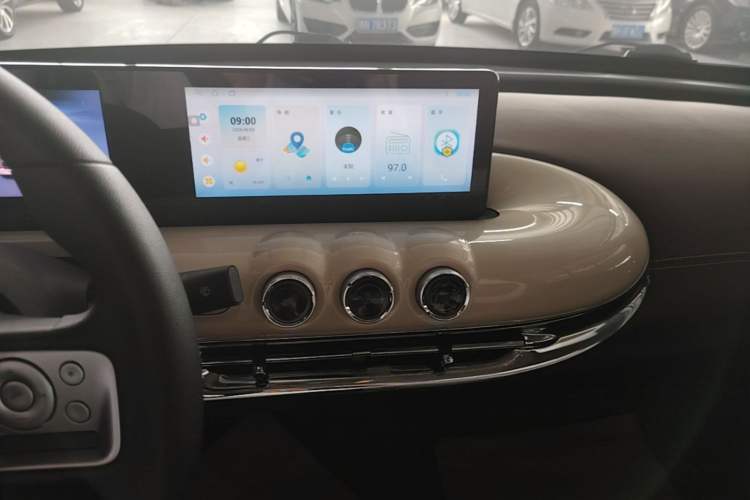 Used Wuling Bingo 2024 333 km Enjoyment Version Audio And AC Panel