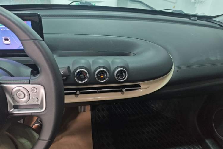Used Wuling Bingo 2024 203km Light Edition Audio And AC Panel