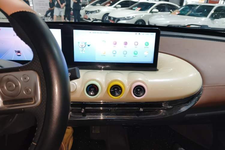 Used Wuling Bingo 2024 333 km Lingxi Connected Version Audio And AC Panel