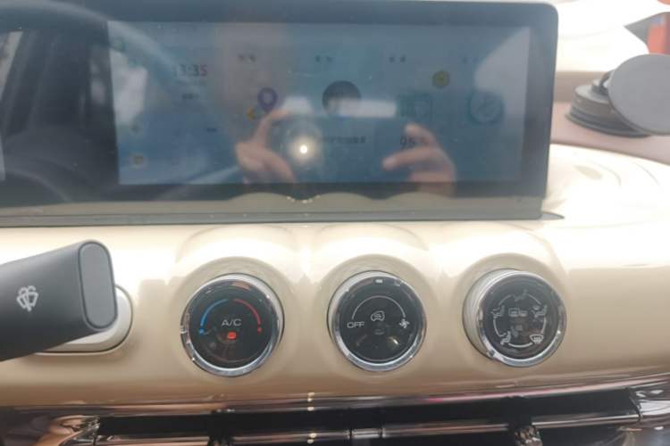 Used Wuling Bingo 2024 333 km Enjoyment Version Audio And AC Panel