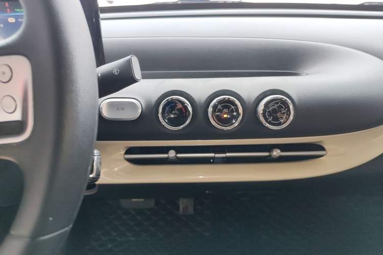 Used Wuling Bingo 2024 203km Light Edition Audio And AC Panel