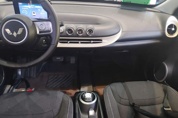Used Wuling Bingo 2024 203km Light Edition Audio And AC Panel