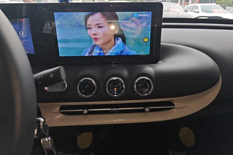 Used Wuling Bingo 2024 203km Light Edition Audio And AC Panel