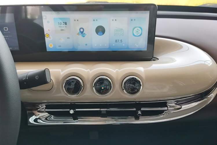 Used Wuling Bingo 2024 333 km Enjoyment Version Audio And AC Panel
