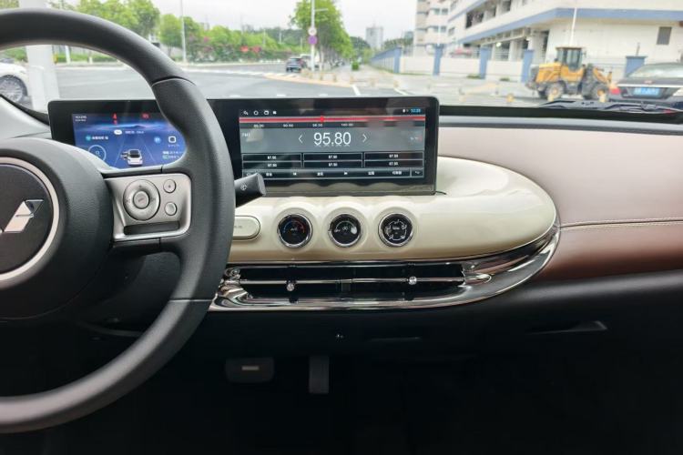 Used Wuling Bingo 2024 333 km Enjoyment Version Audio And AC Panel