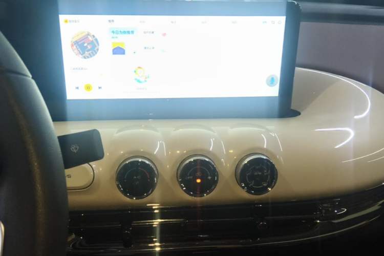 Used Wuling Bingo 2024 333 km Enjoyment Version Audio And AC Panel
