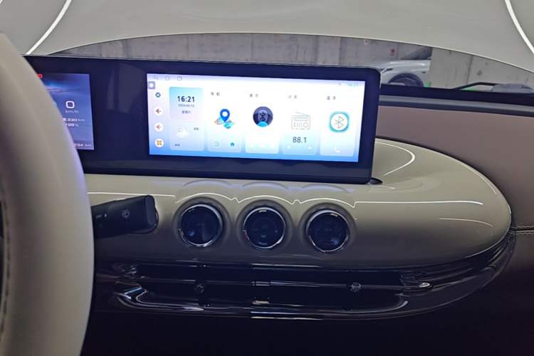 Used Wuling Bingo 2024 333 km Enjoyment Version Audio And AC Panel