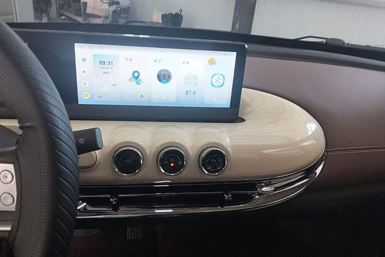 Used Wuling Bingo 2024 333 km Enjoyment Version Audio And AC Panel