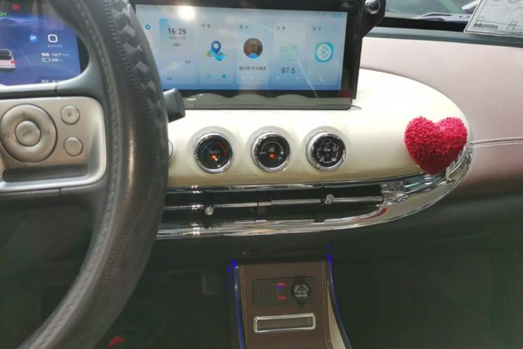 Used Wuling Bingo 2024 333 km Enjoyment Version Audio And AC Panel
