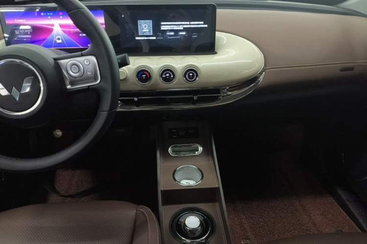 Used Wuling Bingo 2024 333 km Lingxi Connected Version Audio And AC Panel