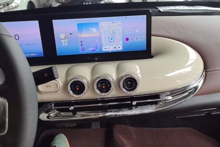 Used Wuling Bingo 2024 333 km Lingxi Connected Version Audio And AC Panel
