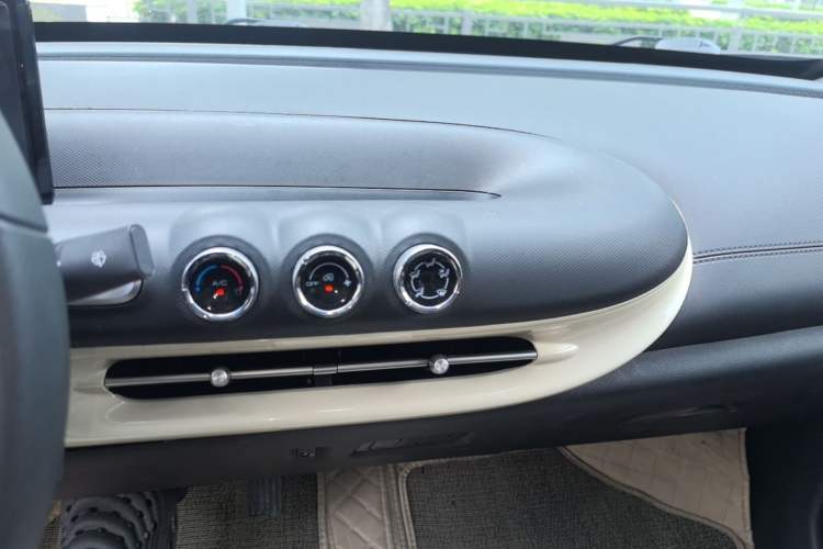 Used Wuling Bingo 2024 203km Light Edition Audio And AC Panel