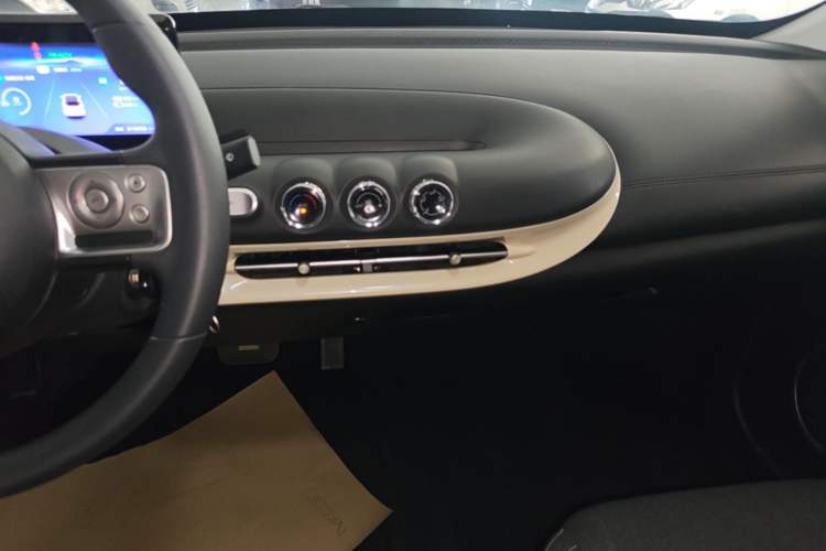 Used Wuling Bingo 2024 203km Light Edition Audio And AC Panel