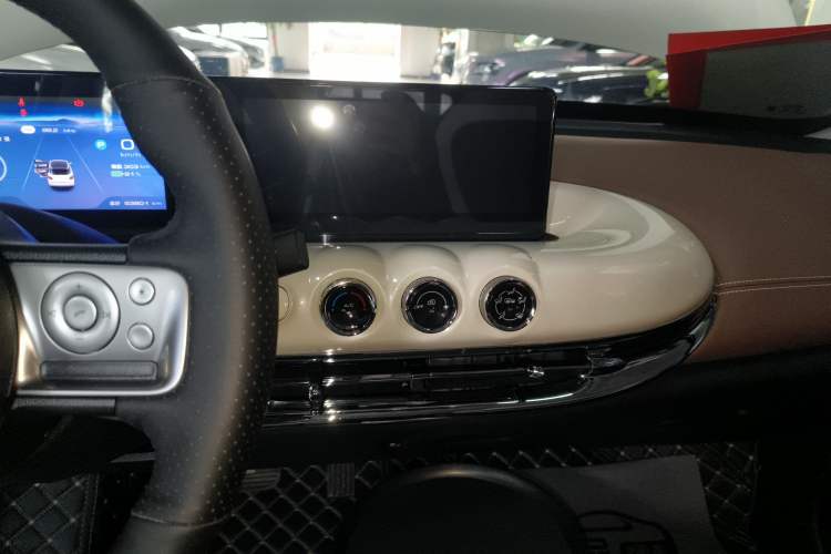 Used Wuling Bingo 2024 333 km Enjoyment Version Audio And AC Panel