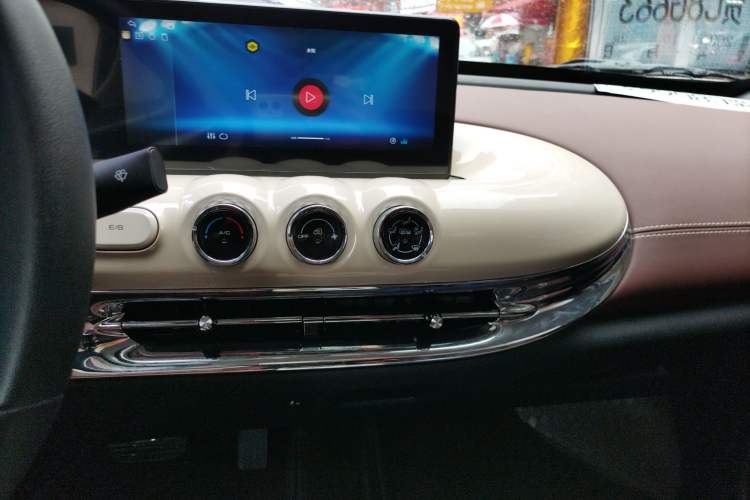 Used Wuling Bingo 2024 333 km Enjoyment Version Audio And AC Panel
