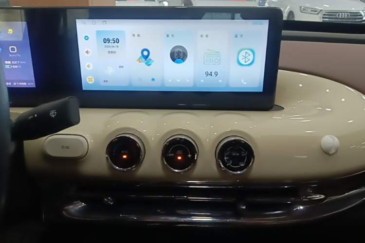 Used Wuling Bingo 2024 333 km Enjoyment Version Audio And AC Panel