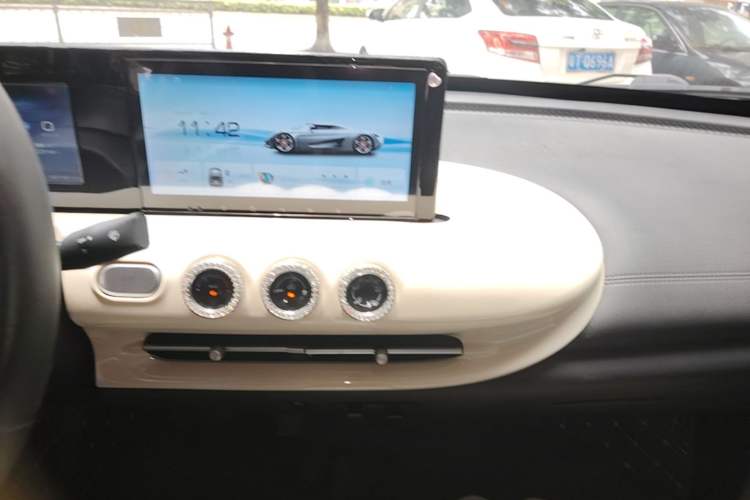 Used Wuling Bingo 2024 203km Light Edition Audio And AC Panel