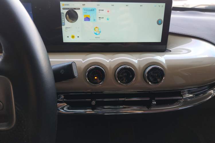 Used Wuling Bingo 2024 333 km Enjoyment Version Audio And AC Panel