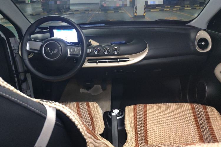 Used Wuling Bingo 2024 203km Light Edition Center Console