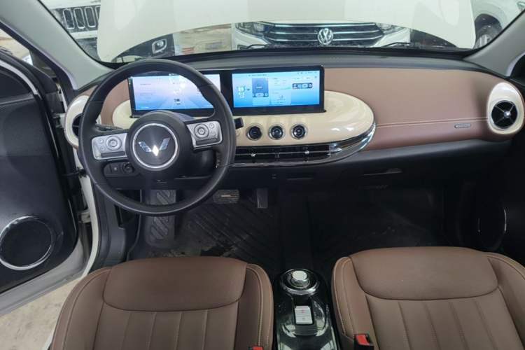 Used Wuling Bingo 2024 333 km Lingxi Connected Version Center Console